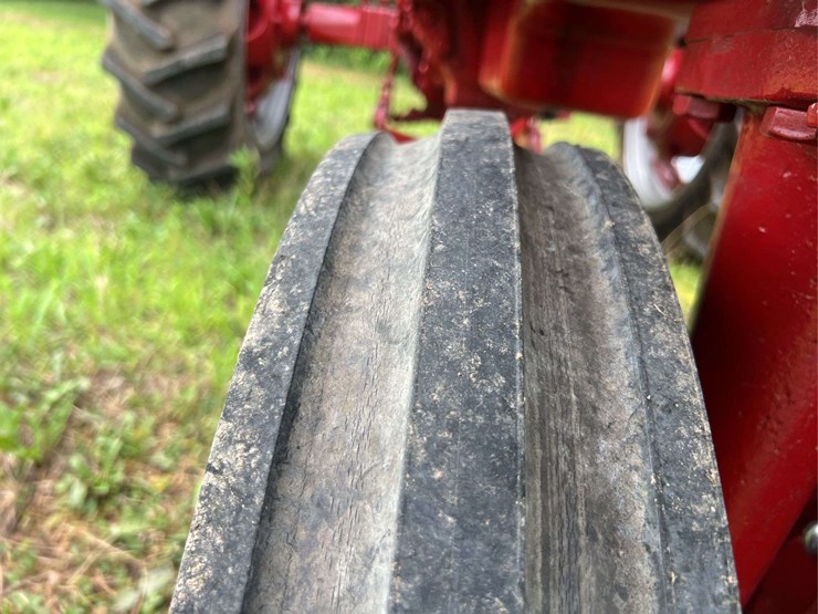 farmall-560-diesel-image-12