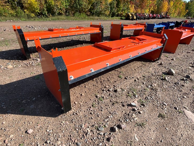 #8240-•-new-kc-10'-skid-steer-pusher-image-3