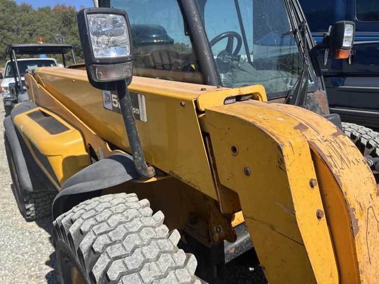 2009-jcb-527-55-image-21