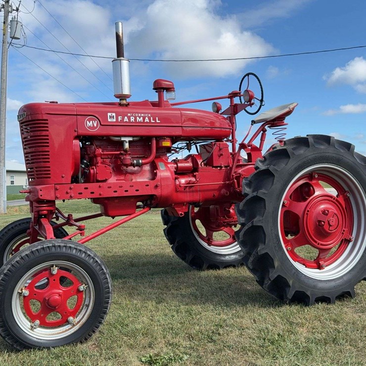 Farmall MV