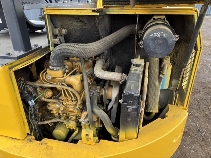 komatsu-pc28uu-image-35