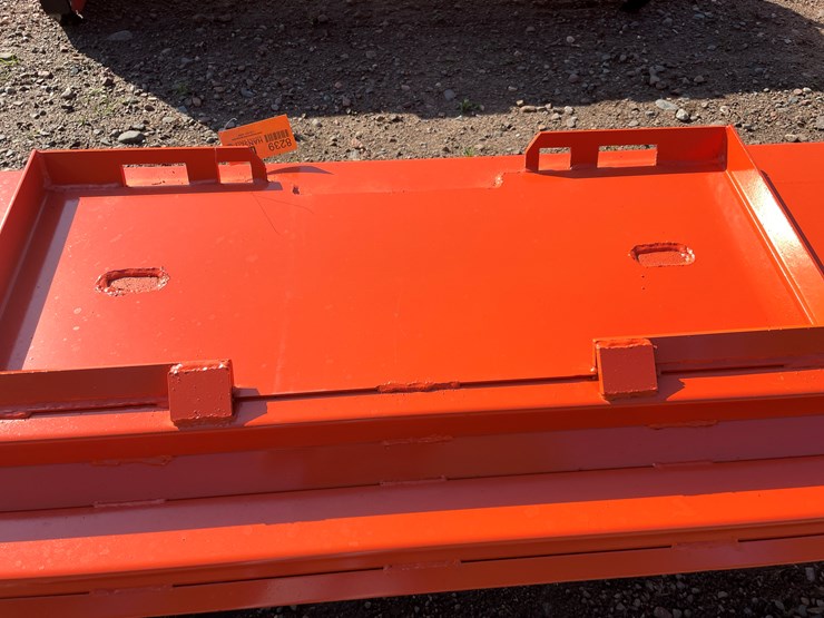#8239-•-new-kc-8'-skid-steer-pusher-image-7