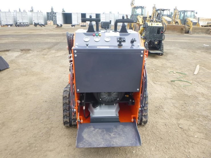 tpm-t460-skid-steer-track-loader-image-8