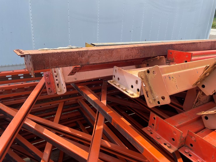 #1014-•-used-pallet-racking-cross-members-image-9