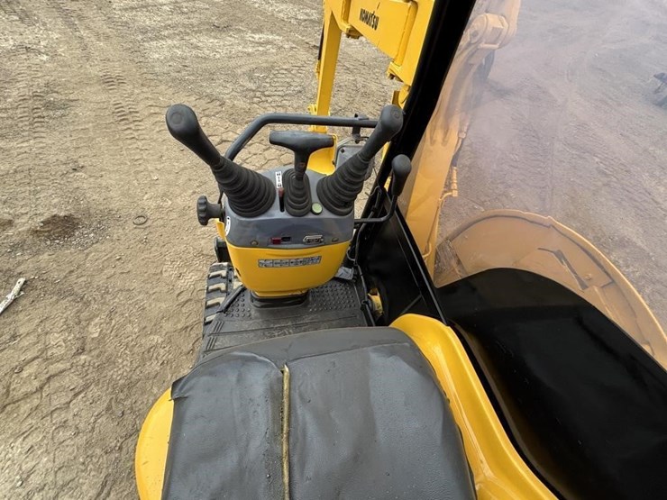 komatsu-pco8uu-1f-hydraulic-excavator-image-24