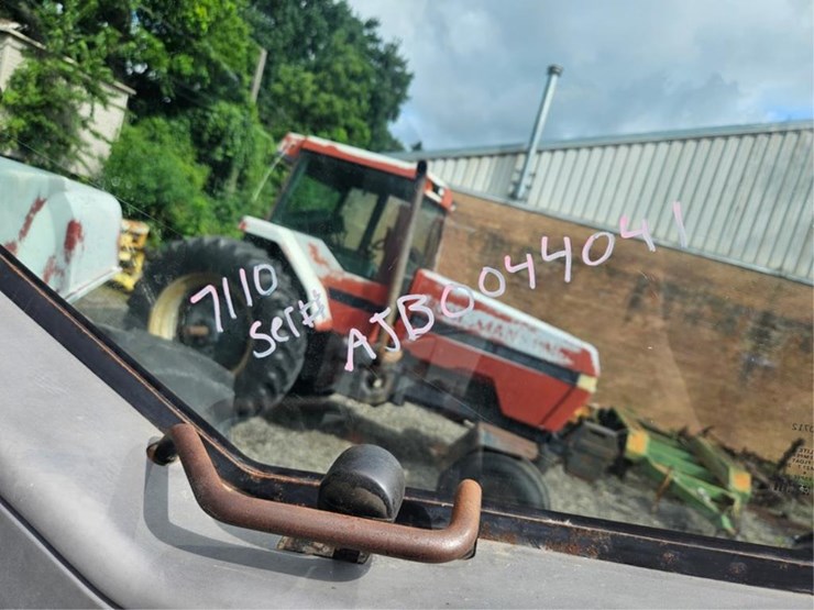 #2003-•-case-international-7110-magnum-tractor-image-46