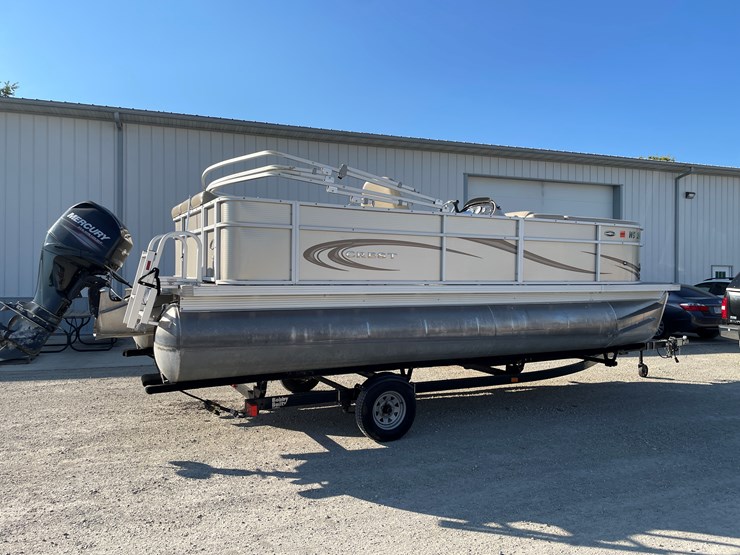 #1031-•-2012-crest-pontoon-(has-wi-title)-and-trailer-(no-title)-image-5