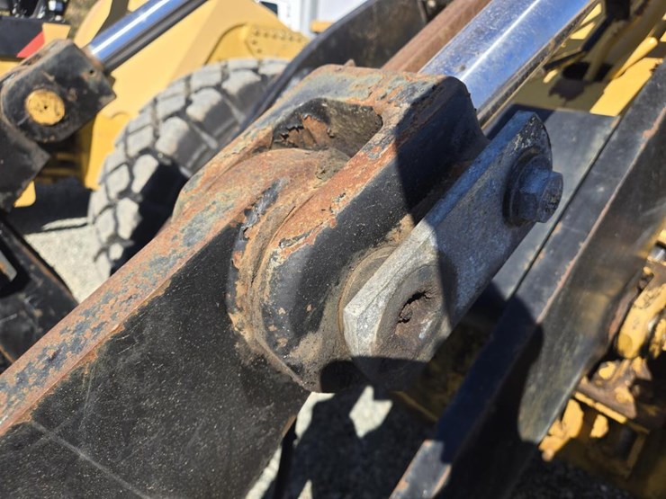 caterpillar-it38g-image-22