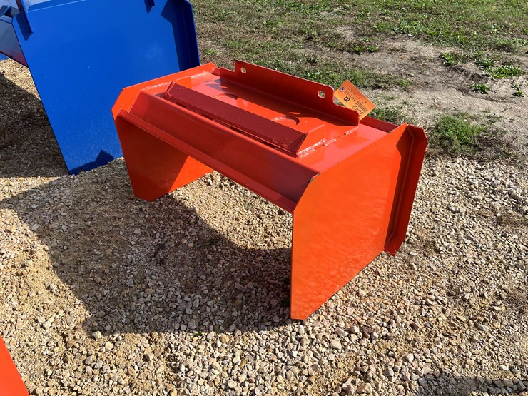 #3042-•-kc-35"-mini-universal-attach-snow-pusher-image-1