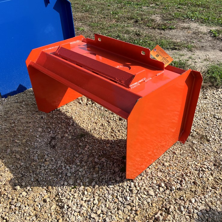 #3042 • KC 35" Mini Universal Attach Snow Pusher