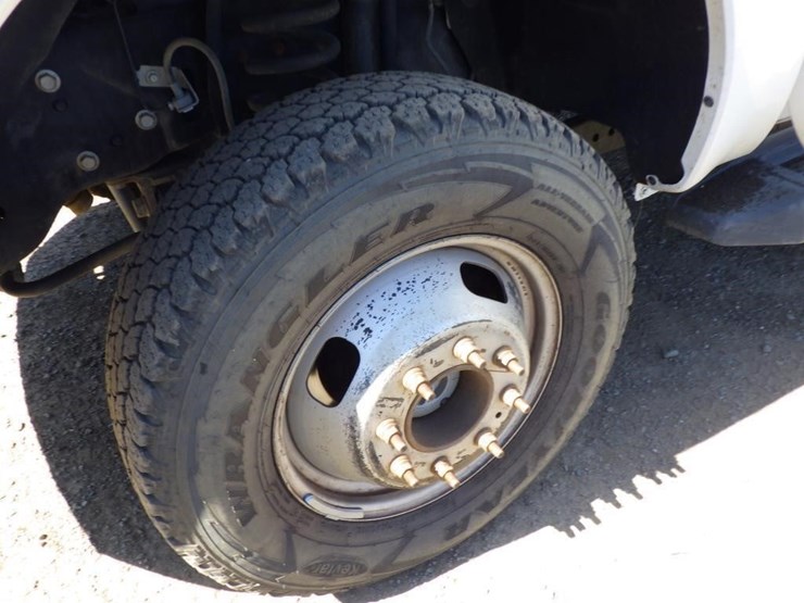 2016-ford-f350-image-14