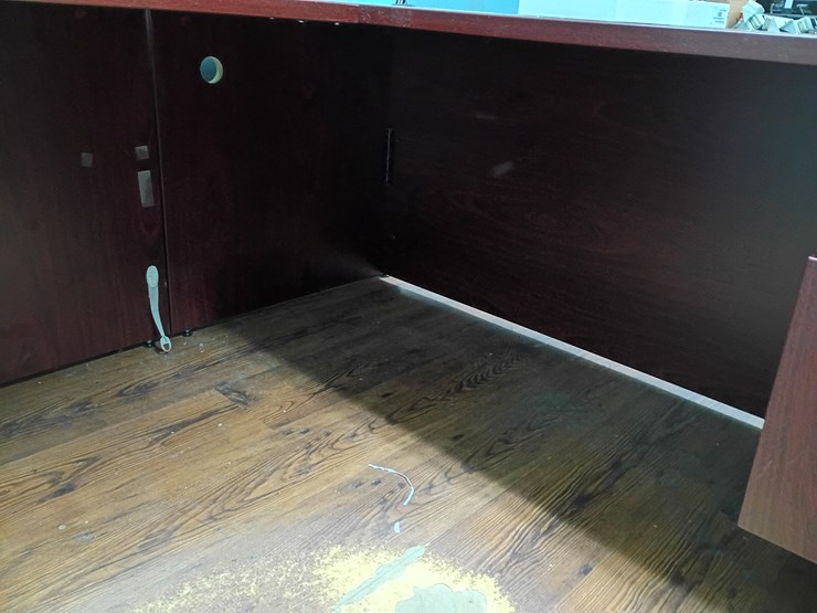 #21188-•-desk-image-9
