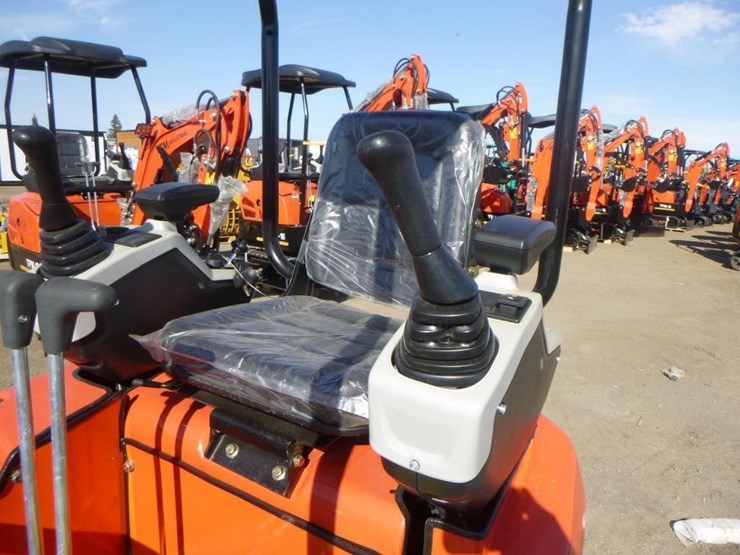 2025-tpm-16-hydraulic-excavator-image-19