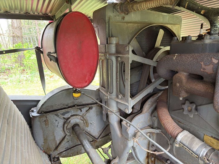 22-40-gray-drum-drive---canadian-special-image-16