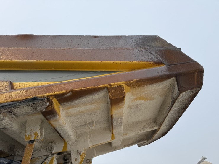 komatsu-hd465-5-image-20