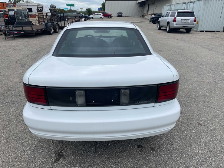 #1972-•-1996-oldsmobile-achieva-sl-sedan-(has-wi-title)-image-6