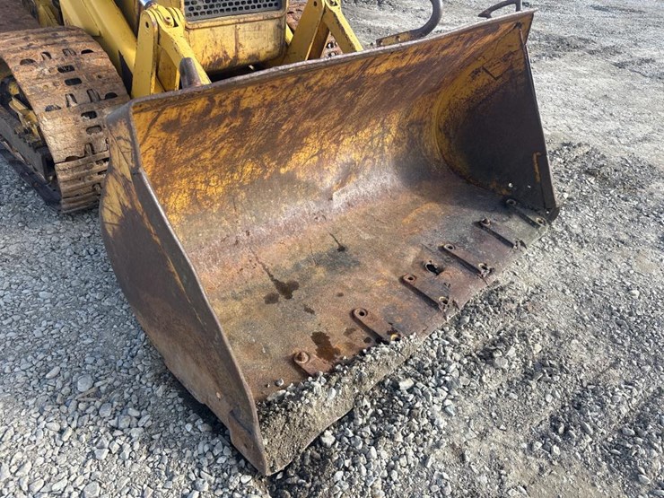 john-deere-300-image-25