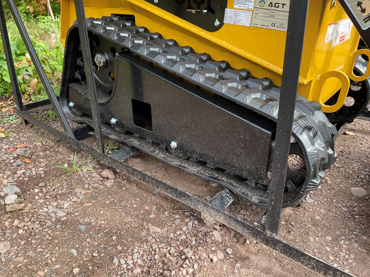 #8175-•-agt-compact-track-loader-image-14