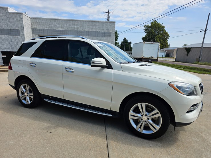 #18517-•-2013-mercedes-benz-m-class-multipurpose-vehicle-(mpv)-image-19