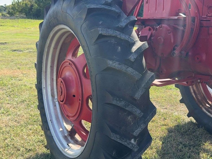 farmall-400-diesel-high-crop-image-30