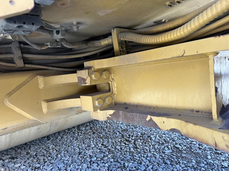 caterpillar-cb54-image-30