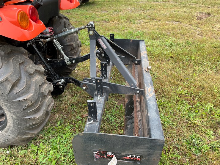 #8065-•-2024-bad-boy-4035ch-4wd-tractor-with-front-mount-berco-66"-snowblower-image-29