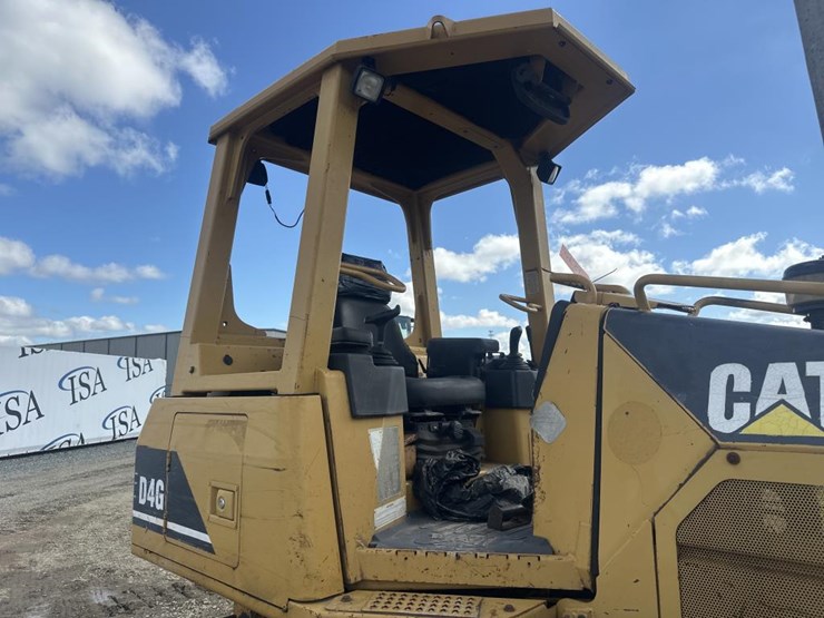 caterpillar-d4g-image-12