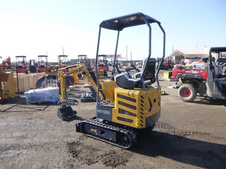 2025-agt-mx12rx-hydraulic-excavator-image-4