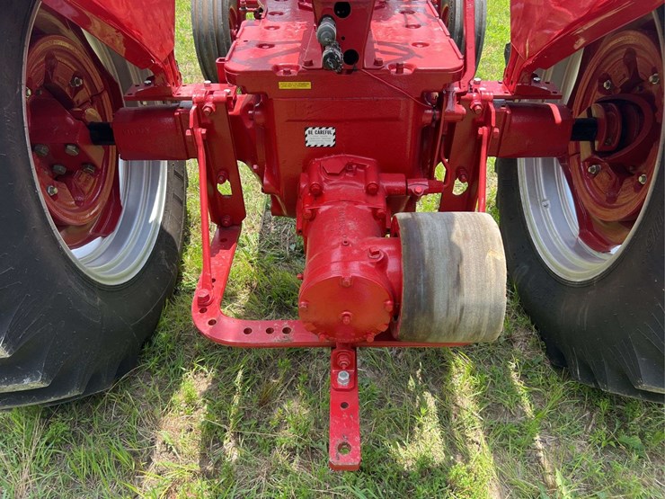 farmall-560-lp-image-51