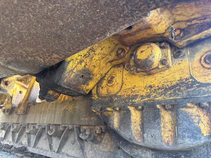 john-deere-300-image-40