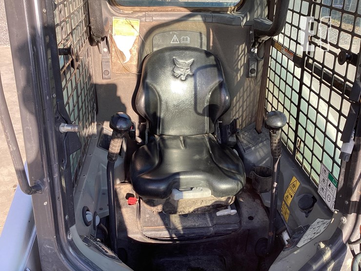 2021-bobcat-t450-image-14