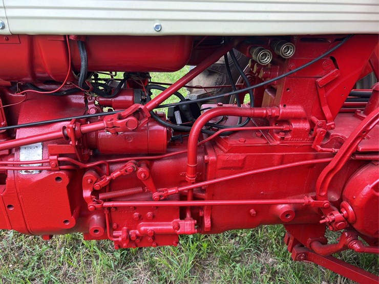 farmall-560-diesel-image-72