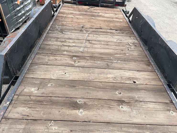 #1978-•-2002-reliable-welding-2-axle-trailer-(has-wi-title)-image-44