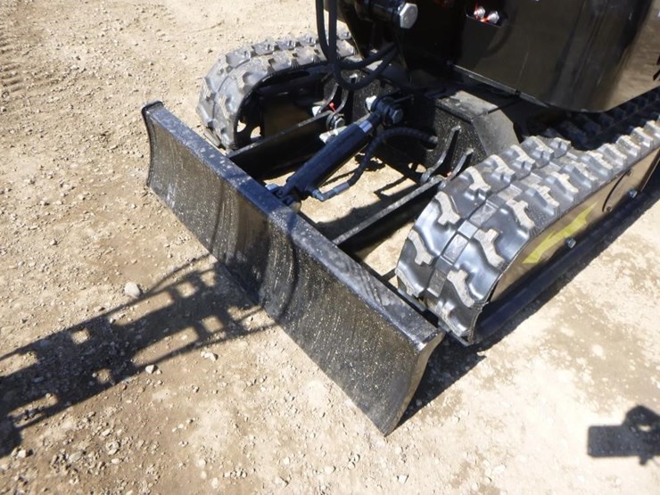 2025-vicsec-vc13-hydraulic-excavator-image-15