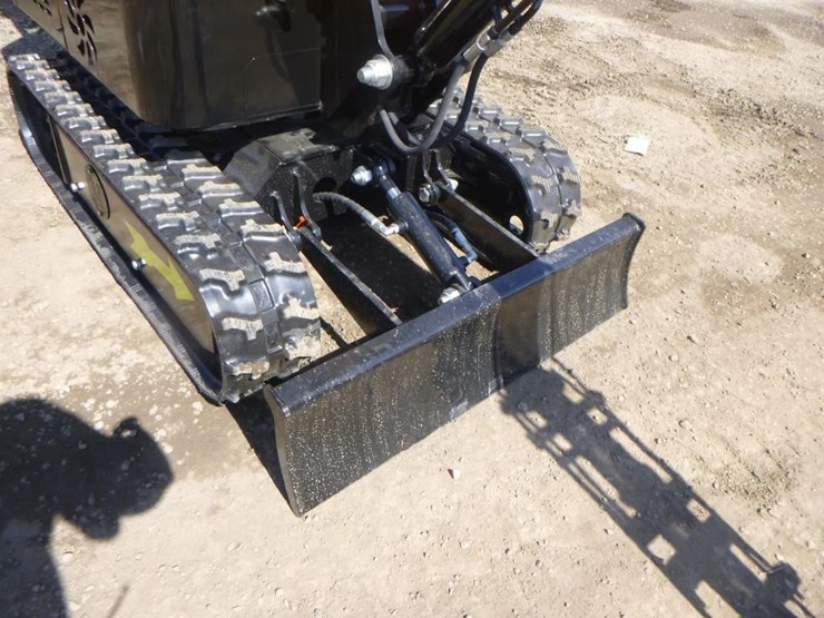 2025-vicsec-vc13-hydraulic-excavator-image-16