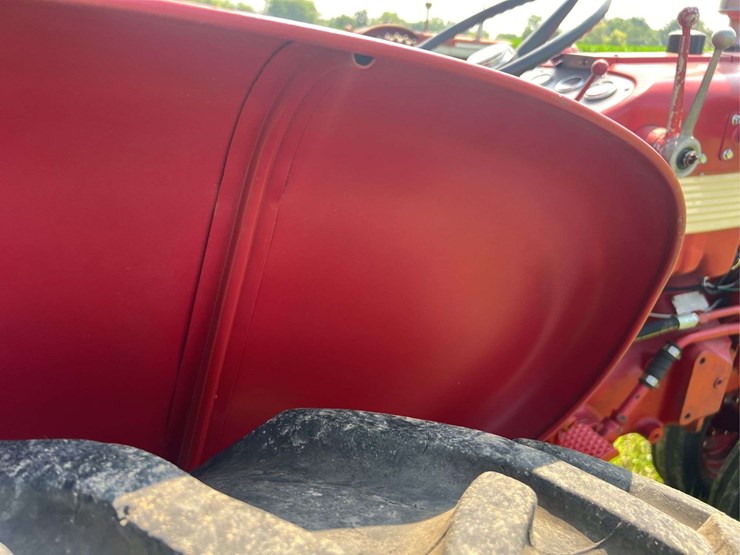 farmall-340-image-44