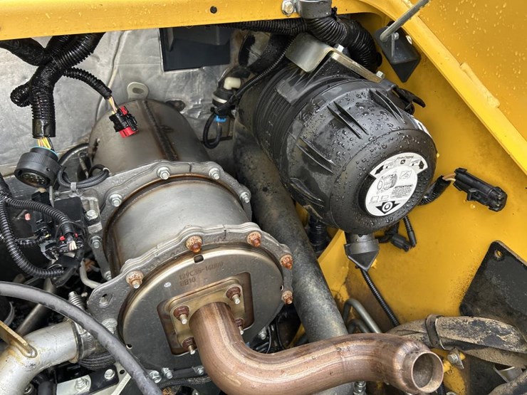 deere-318g-image-29