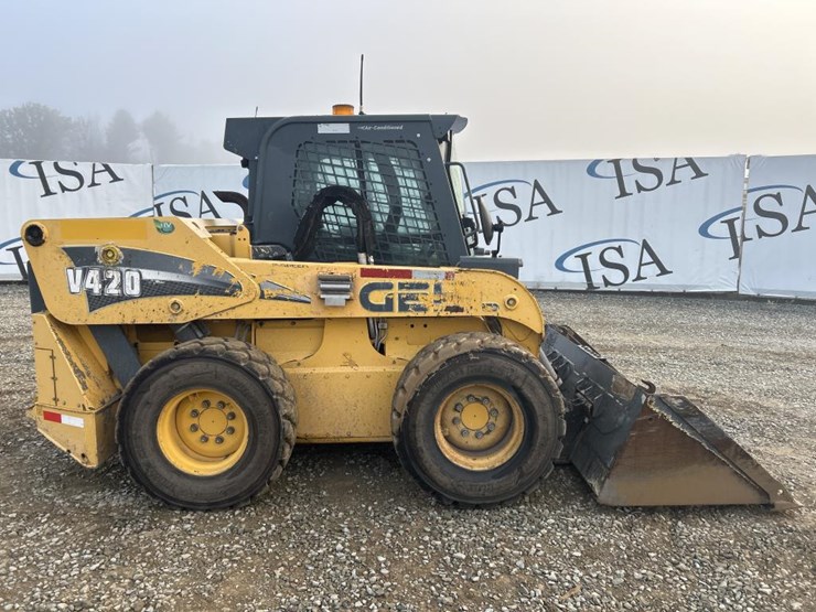 2019-gehl-v420-image-6