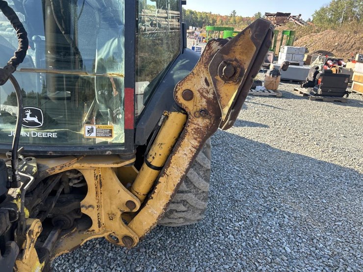 2008-deere-310sj-image-45
