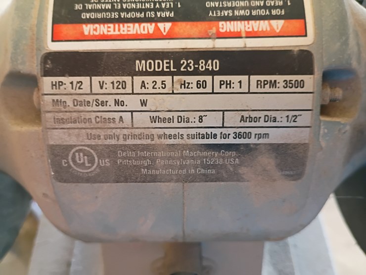 #202-•-delta-8"-bench-grinder-w/-flexible-lamp-image-12