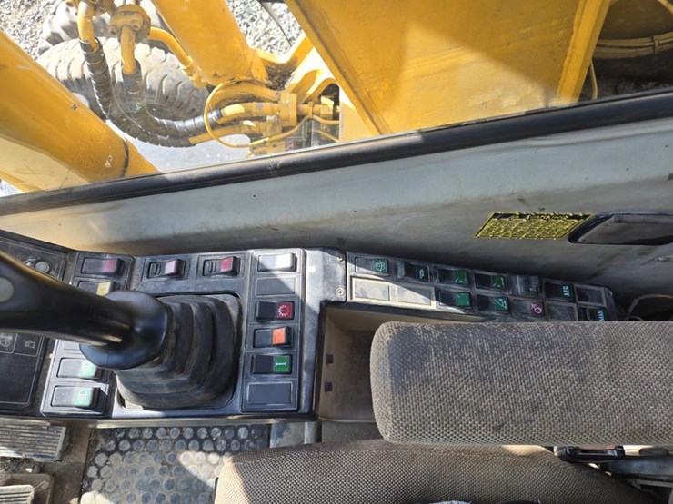 2006-caterpillar-m318-image-64