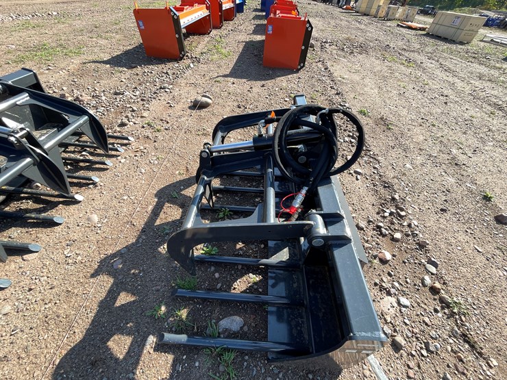 #8242-•-wolverine-compact-tractor-manure-fork-grapple-image-8