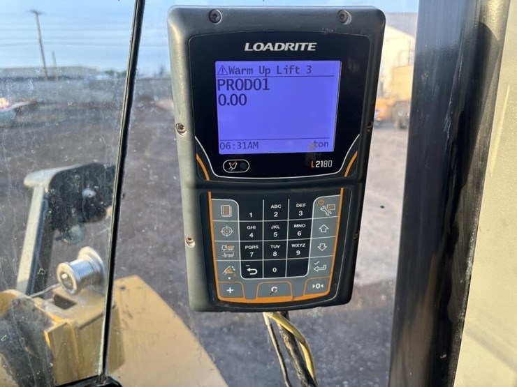 2017-caterpillar-950m-image-42