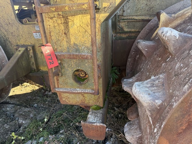 caterpillar-836-image-28