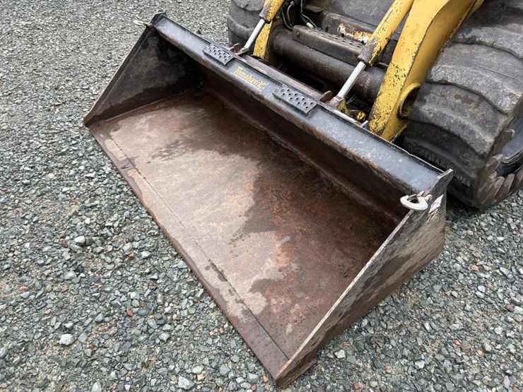 deere-240-image-10
