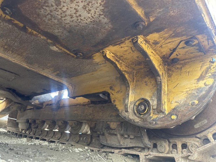 caterpillar-d4g-image-37