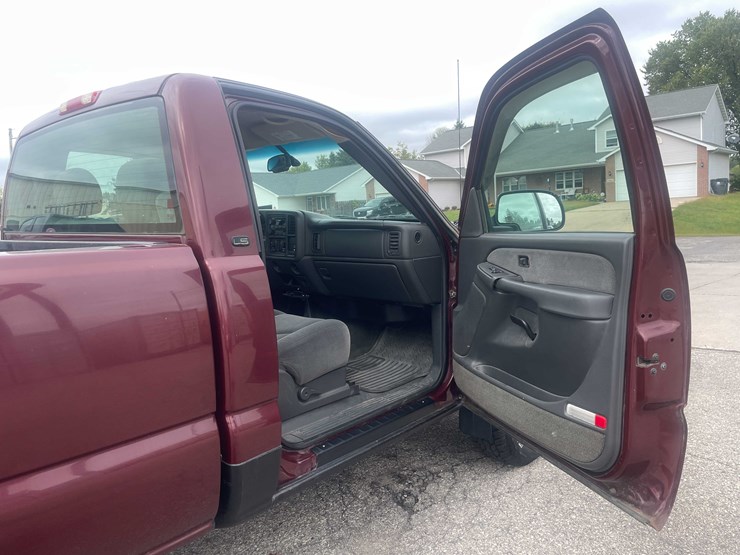 2003-chevrolet-silverado-2500-image-74