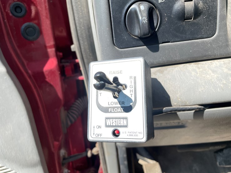 2002-ford-f550-xl-image-45