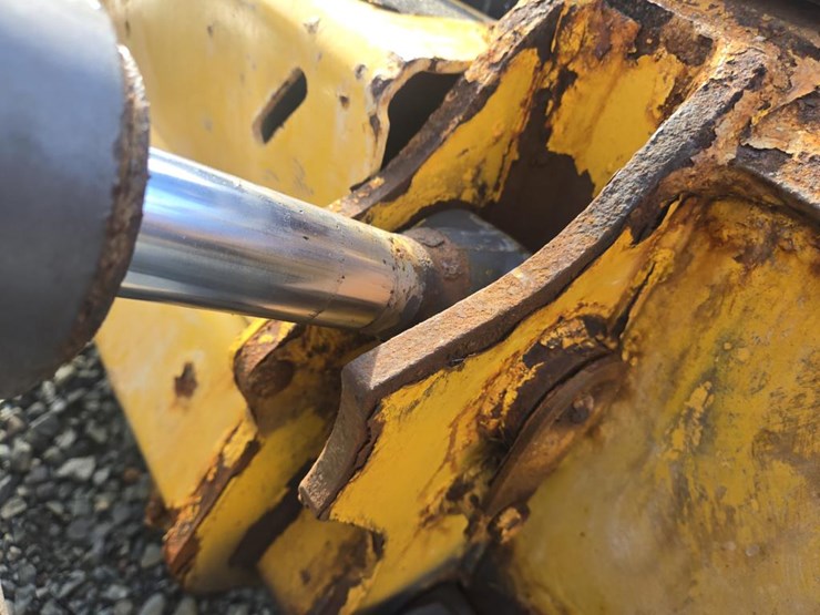deere-324g-image-12