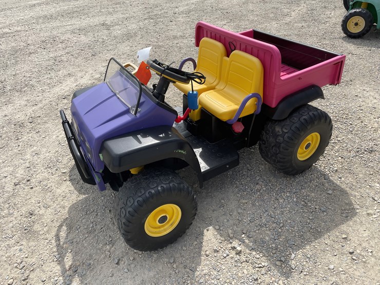 john-deere-gator-hpx-image-1